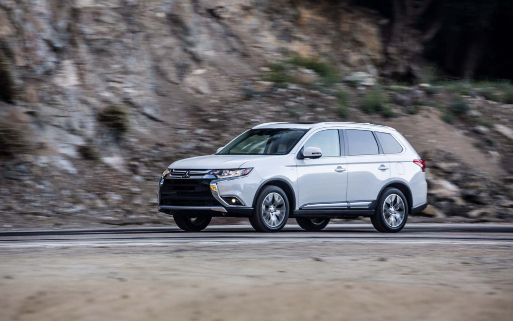 Outlander vs outback